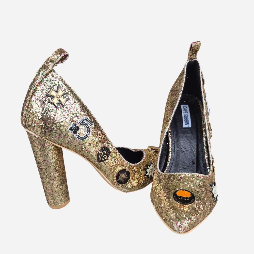 Stunning cape robbin embellished heels